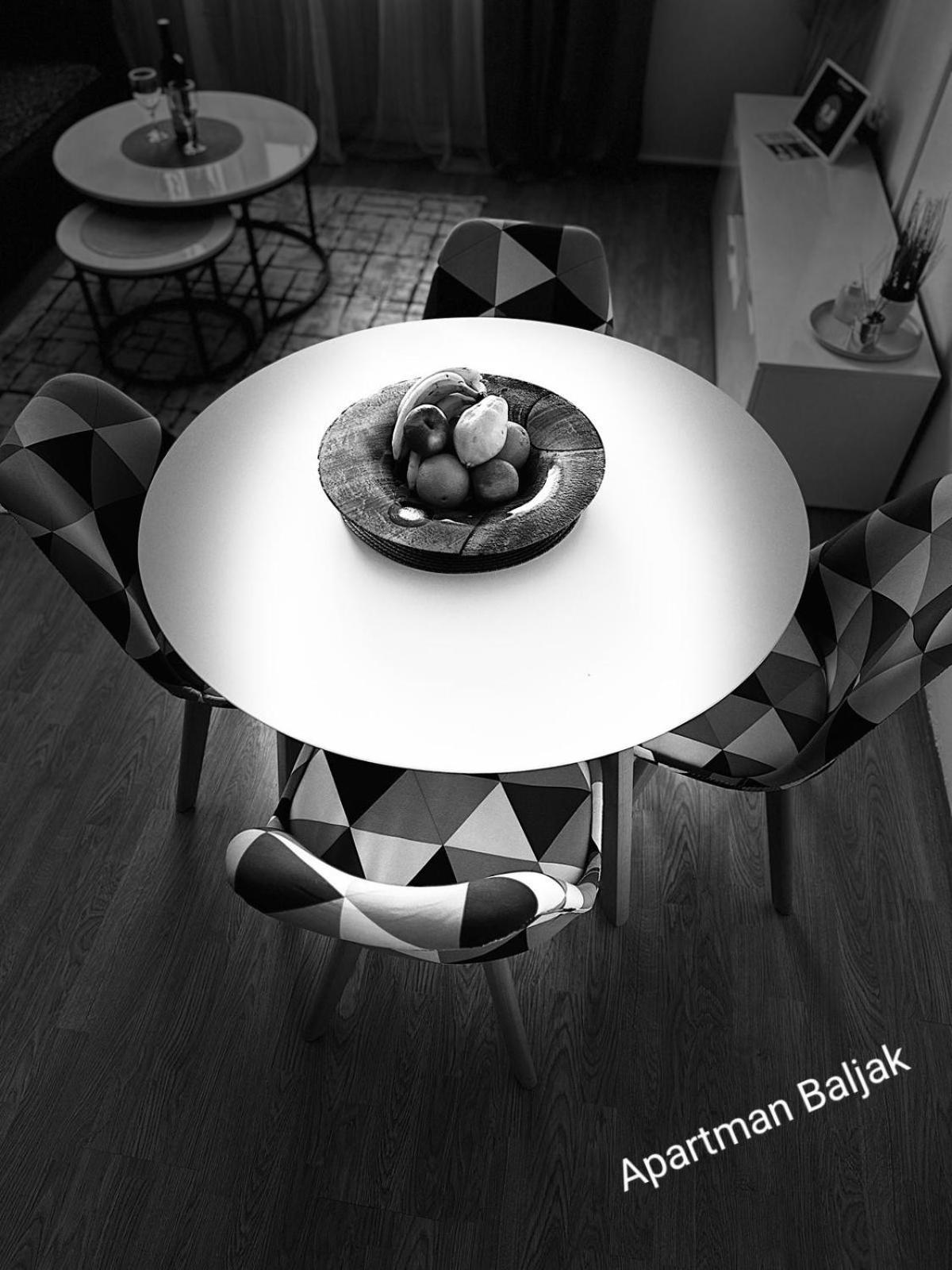 ליבנו Apartman Baljak מראה חיצוני תמונה